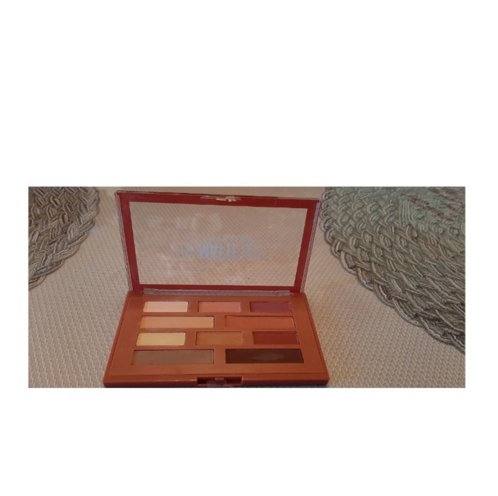 Maybelline The Matte Bar palette 300